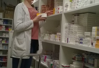 Uczennica podczas stażu w miejscu pracy