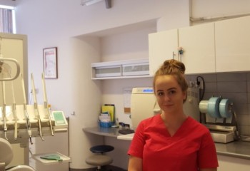 Uczennica podczas stażu