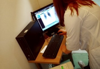 Uczennica podczas stażu